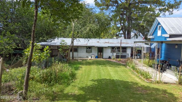 104 Trent Street, Trenton, NC 28585