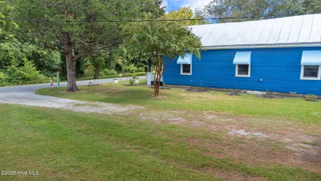 104 Trent Street, Trenton, NC 28585