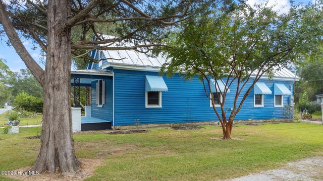 104 Trent Street, Trenton, NC 28585