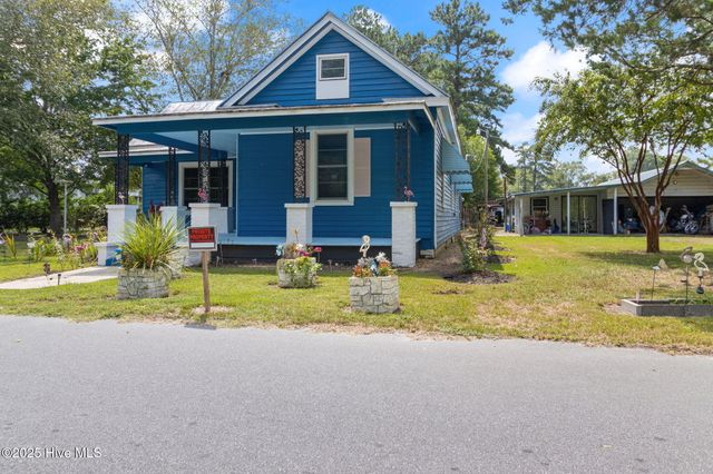 104 Trent Street, Trenton, NC 28585