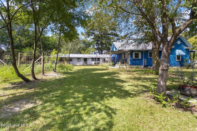 104 Trent Street, Trenton, NC 28585