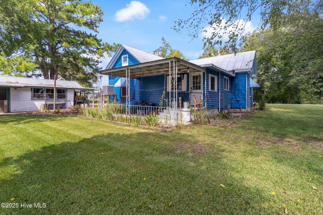 104 Trent Street, Trenton, NC 28585