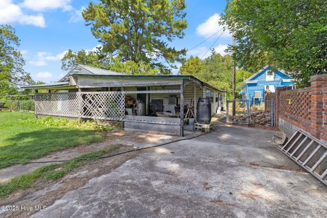 104 Trent Street, Trenton, NC 28585