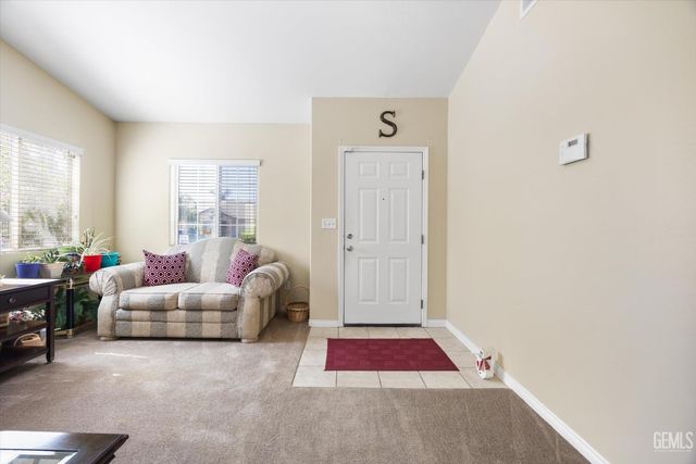 12016 Cedar Bluff Avenue, Bakersfield, CA 93312