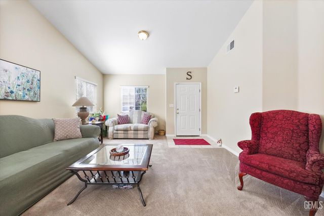 12016 Cedar Bluff Avenue, Bakersfield, CA 93312