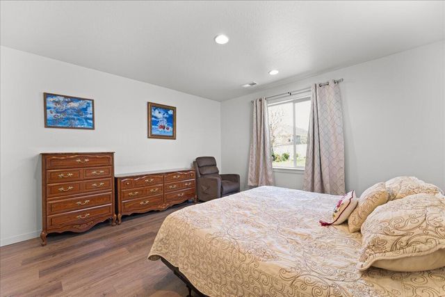 3775 Sidney Way, Medford, OR 97504