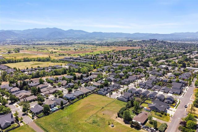 3775 Sidney Way, Medford, OR 97504