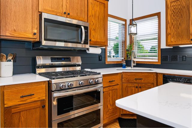 1121 Jasmine Lane, Jordan, MN 55352