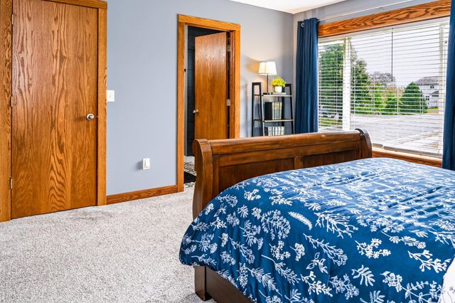 1121 Jasmine Lane, Jordan, MN 55352