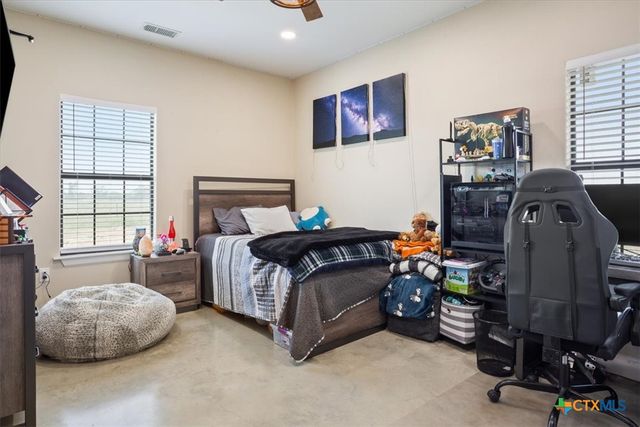 1490 Dos Hermanas Road, Salado, TX 76571