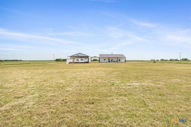 1490 Dos Hermanas Road, Salado, TX 76571