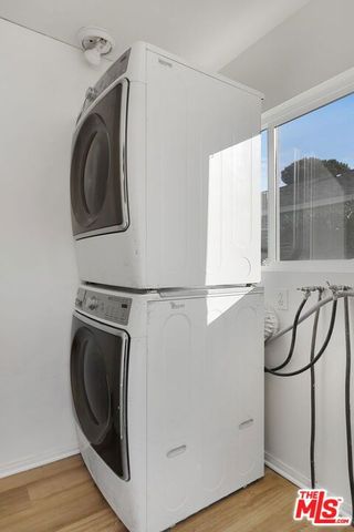 5318 Teesdale Avenue, Valley Village, CA 91607