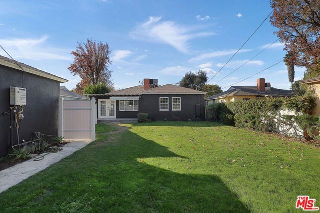 5318 Teesdale Avenue, Valley Village, CA 91607