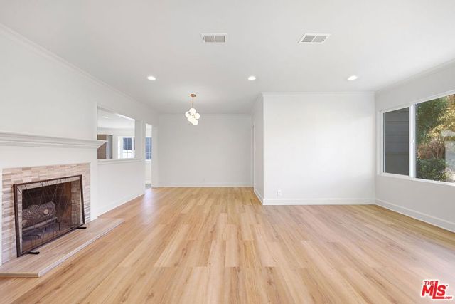 5318 Teesdale Avenue, Valley Village, CA 91607
