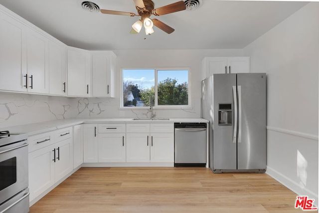 5318 Teesdale Avenue, Valley Village, CA 91607