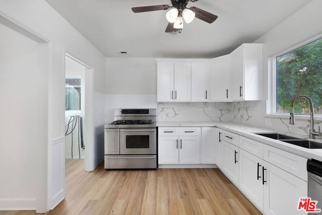 5318 Teesdale Avenue, Valley Village, CA 91607
