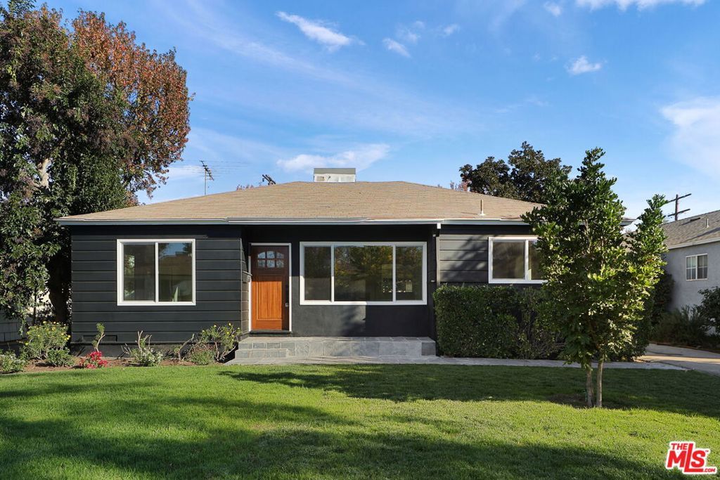 5318 Teesdale Avenue, Valley Village, CA 91607