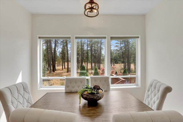 11320 S Stangland Rd, Medical Lake, WA 99022