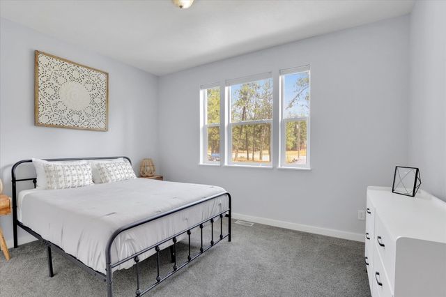 11320 S Stangland Rd, Medical Lake, WA 99022