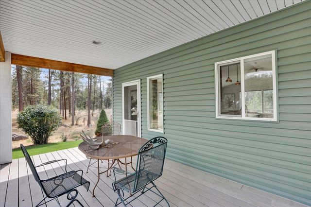 11320 S Stangland Rd, Medical Lake, WA 99022