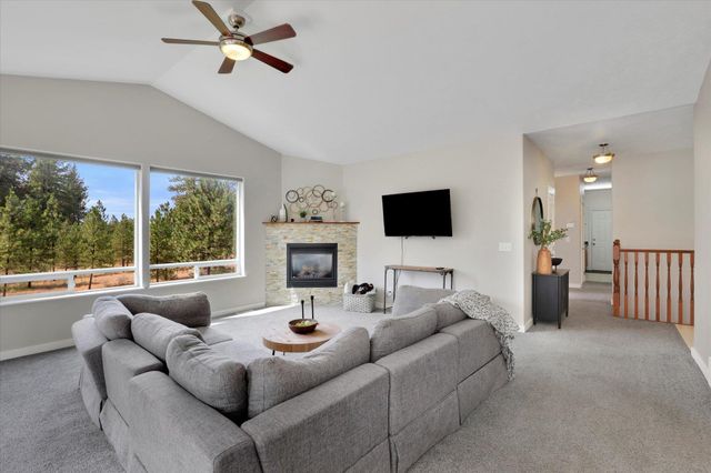 11320 S Stangland Rd, Medical Lake, WA 99022