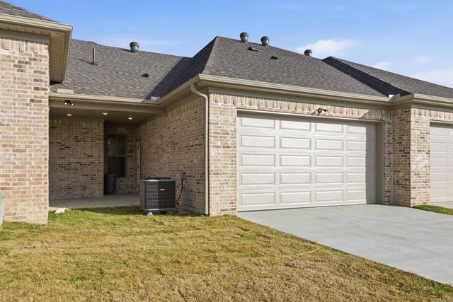 205 Edgewood Circle, Little Rock, AR 72223