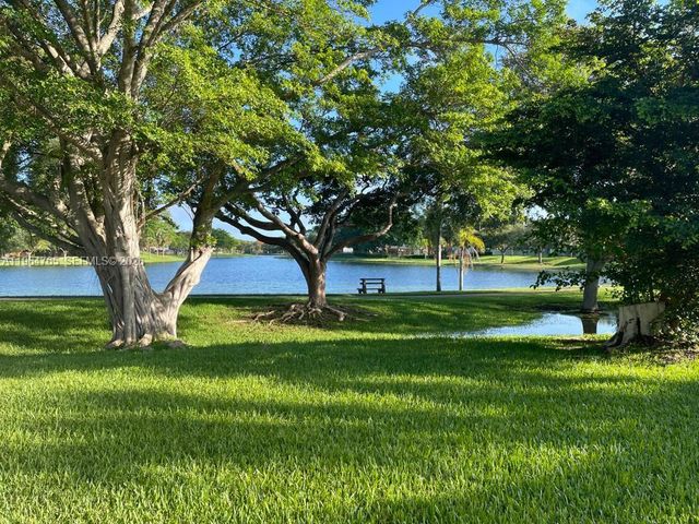 14925 SW 104th St 3-206, Miami, FL 33196