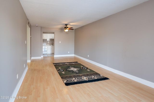 726 Zorn Ave 5, Louisville, KY 40206