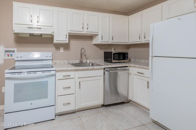 726 Zorn Ave 5, Louisville, KY 40206