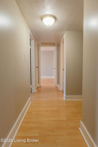 726 Zorn Ave 5, Louisville, KY 40206