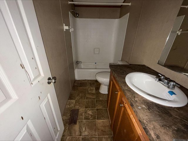 22016 Norma Jean Ln, Holden, LA 70744