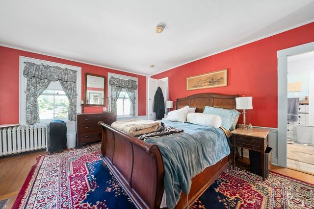 696 Commercial St, Weymouth, MA 02189