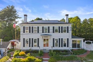 696 Commercial St, Weymouth, MA 02189