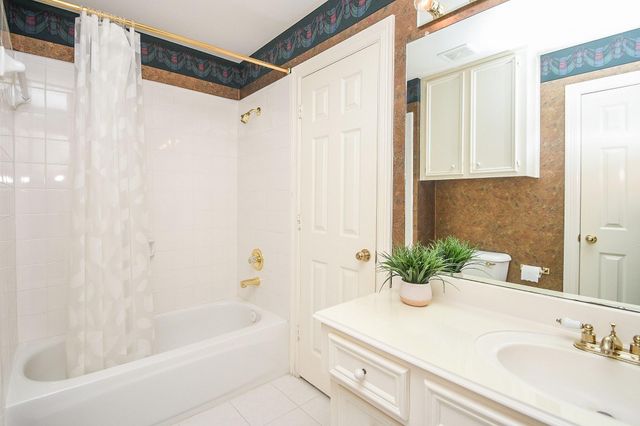 4202 Lakewood Court, Missouri City, TX 77459