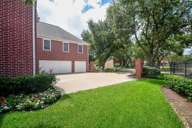 4202 Lakewood Court, Missouri City, TX 77459