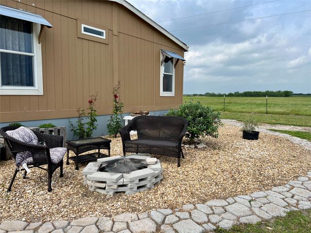 2949 County Road 437, Thorndale, TX 76577