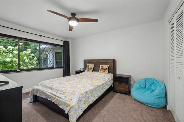 101 Thruston Boulevard, Oakwood, OH 45409