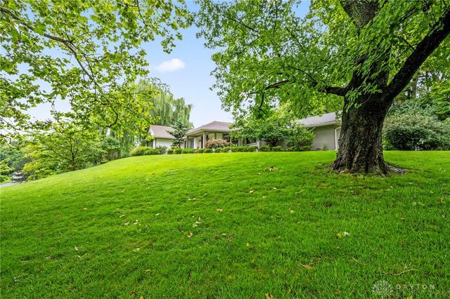 101 Thruston Boulevard, Oakwood, OH 45409