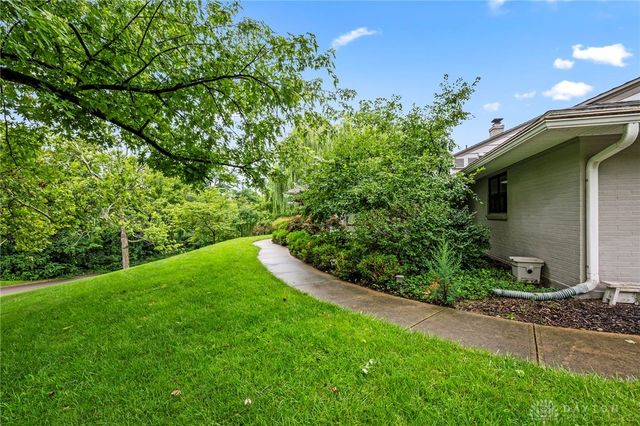 101 Thruston Boulevard, Oakwood, OH 45409