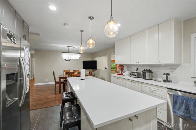 101 Thruston Boulevard, Oakwood, OH 45409
