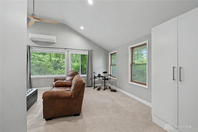 101 Thruston Boulevard, Oakwood, OH 45409