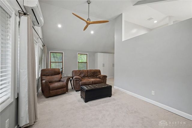101 Thruston Boulevard, Oakwood, OH 45409