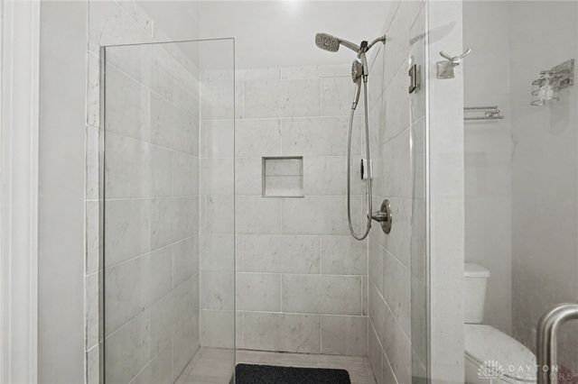 101 Thruston Boulevard, Oakwood, OH 45409