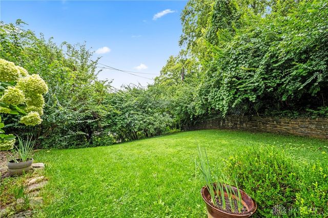 101 Thruston Boulevard, Oakwood, OH 45409