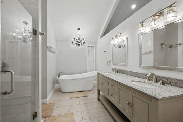 101 Thruston Boulevard, Oakwood, OH 45409