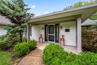 101 Thruston Boulevard, Oakwood, OH 45409