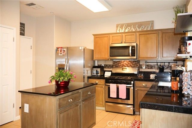 1348 Apple Court, Madera, CA 93638