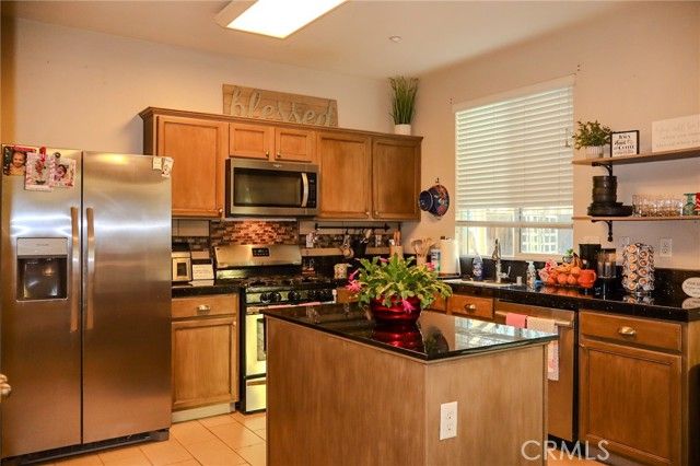 1348 Apple Court, Madera, CA 93638