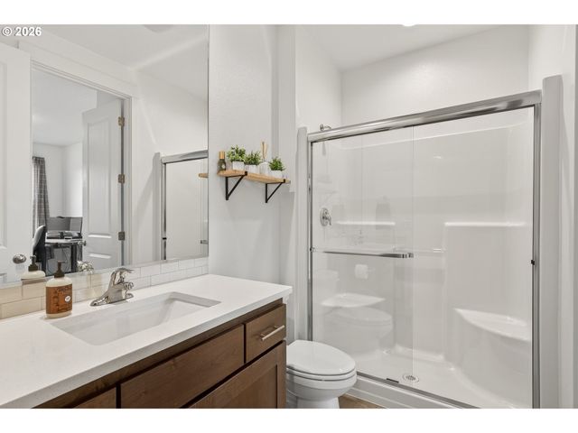 1722 N KALAPUYA Pl, Lafayette, OR 97127