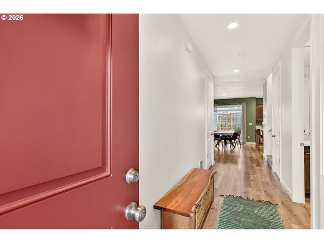 1722 N KALAPUYA Pl, Lafayette, OR 97127